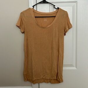 Mustard Small American Eagle Outfitters T-Shirt - Good